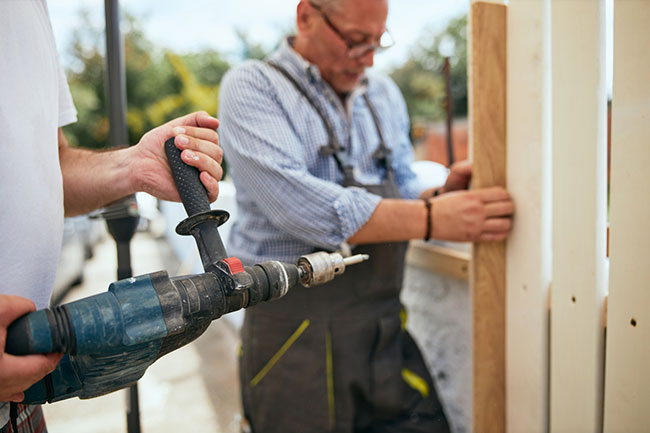 How to Hire an Exceptional Fence Company