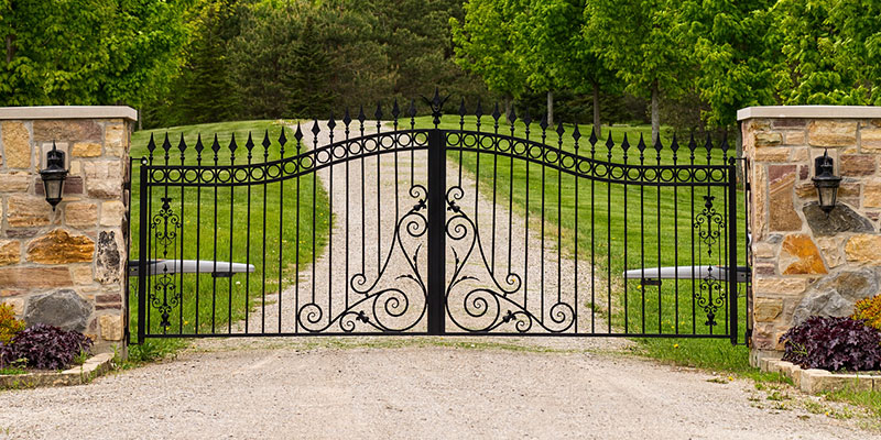 5 Reasons You Will Want a Driveway Gate