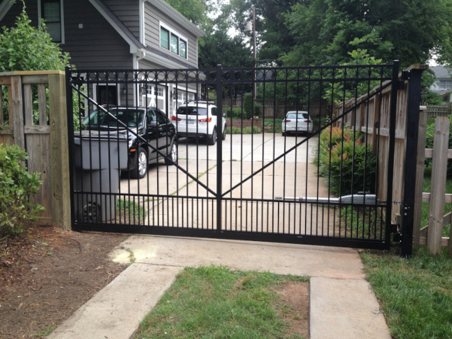 Signs that You Need New Gates for Your Fence