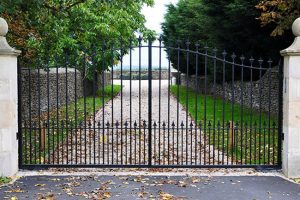 Tips to Keep Your Aluminum Driveway Gate in Great Condition